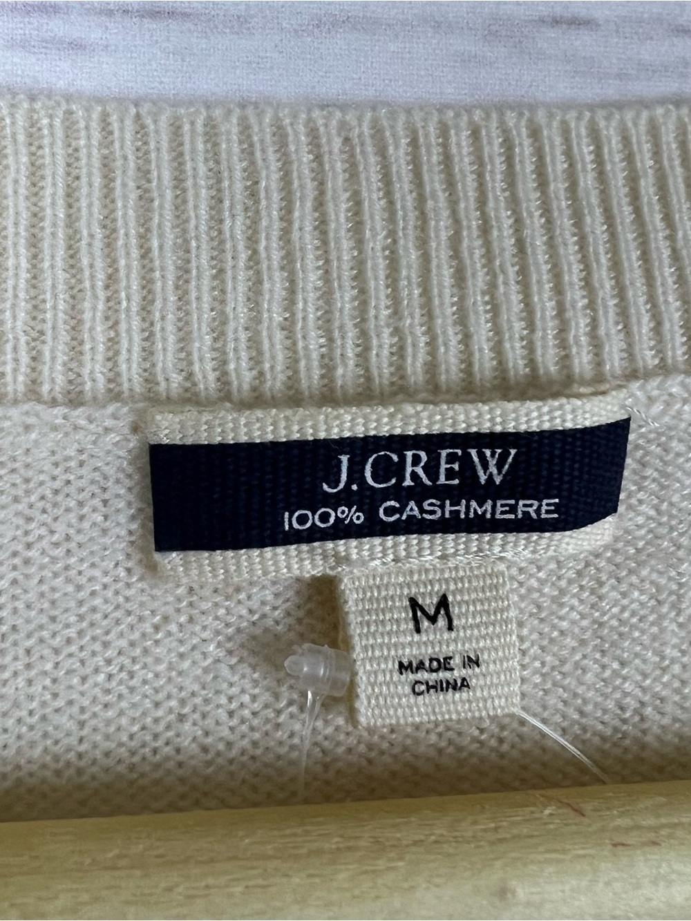 J. Crew Cashmere crewneck sweater with tulips Women’s Size Medium NWT NEW - Picture 5 of 10